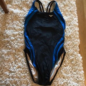 The Finals. Black and royal blue one piece swim 💕